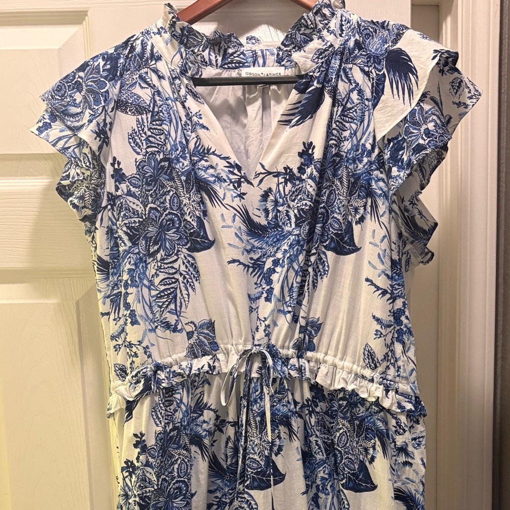 Gibson Latimer White Dress with Blue Floral Print